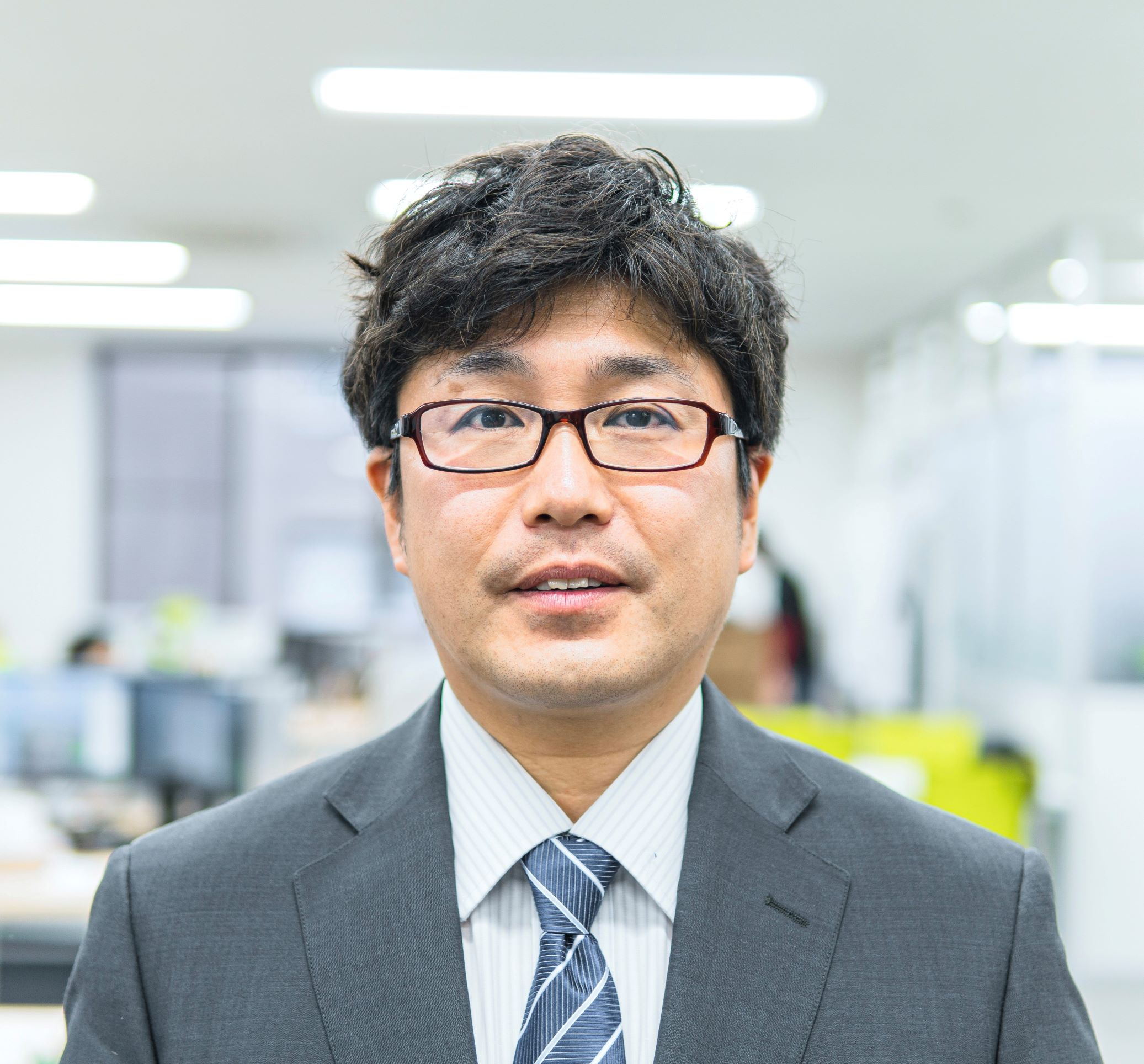 白井 義人 様